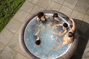 ג'קוזי מתנפח : ST. MORITZ דגם : 60023 BESTWAY