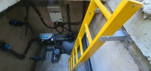 סולם פיברגלס לחדר מכונות 2 מ'